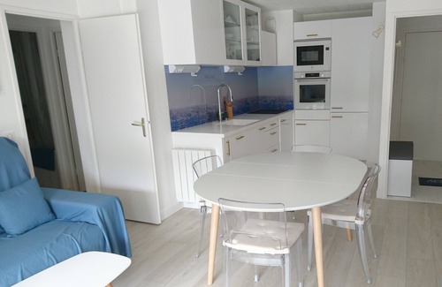 La Baule-Escoublac Apartment | Flat in residence with swimming pool for 6