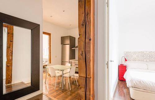 Golden Triangle of Art Apartment | Flat next to the Jardín Botánico by SharingCo