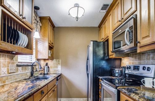 Azle House | Flat Rock Retreat - Your Next Getaway Awaits!