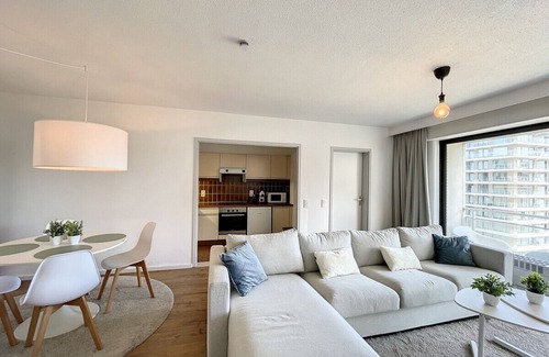 De Panne Apartment | Flat Sun Home - quiet apartment in De Panne with sea view