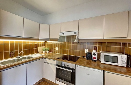 De Panne Apartment | Flat Sun Home - quiet apartment in De Panne with sea view