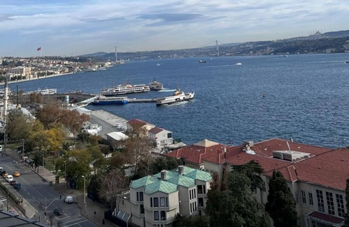 Kabatas Apartment | Flat with Excellent Location and View in Beyoglu