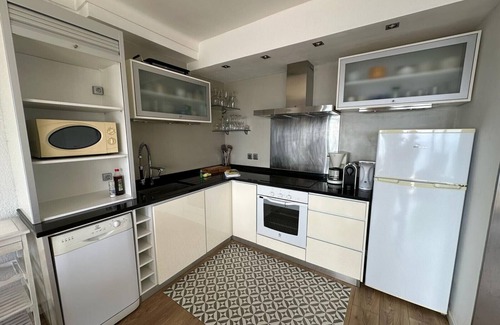 Roses Apartment | Flat with sea view and parking Roses AV-27