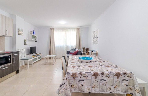 Playa de Arinaga Apartment | Flatguest Arinaga Playa 2 - Beach - Relax - Fast Wifi