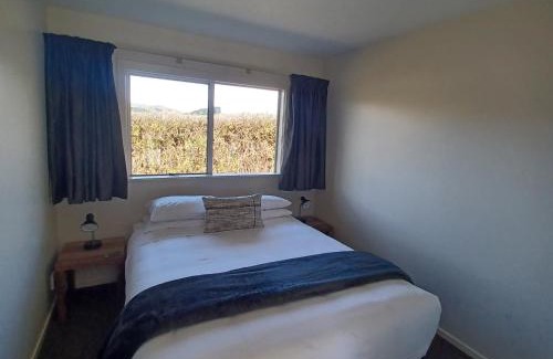 Ward Hotel | Flaxbourne Motels