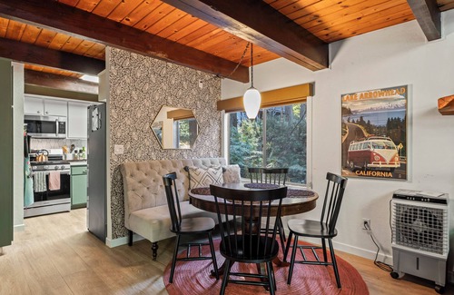 Arrowhead Villas Cabin | Fleming Creek Hideaway + Next to Creek + Fire-Pit!