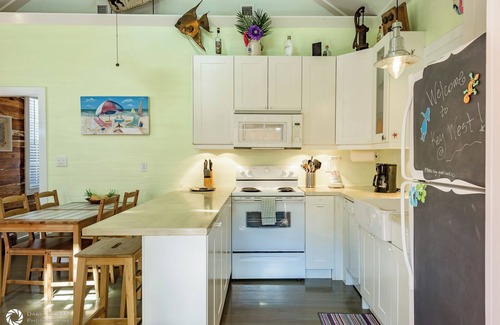 Key West Historic District House | FLEMING-O (Flamingo) Cottage is the perfect getaway