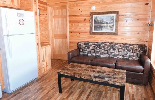 Leasburg Cabin | Fletcher's Village Group Cabin rental near Meramec River.