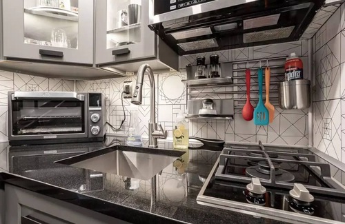 Indianapolis Apartment | Flex fit- Micro Studio -Solo Traveler