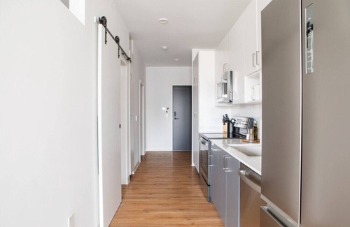 East Town Apartment | Flexhome East Side 1BR NO8 - Balcony+Pool+Gym