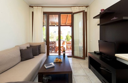 Afytos House | #FLH - Ruby Villa - Afitos Hidden Gems