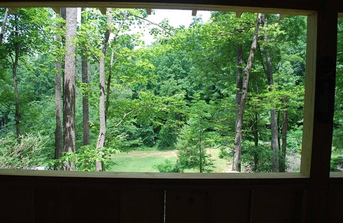 Candler Cabin | Flirtin Around with your sweetie! - Hot Tub, WiFi, Privacy, Mountain Fun