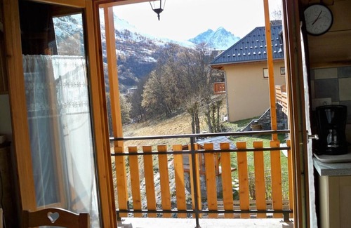 Valloire Apartment | Floor -1, balcony, parking, ski locker, 50m², Valloire