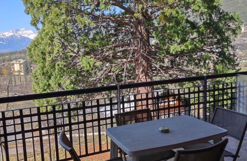 Jausiers Apartment | Floor -2, view valley, swimming pool, sauna, terrace, parking, tv, 50m², Pra Loup