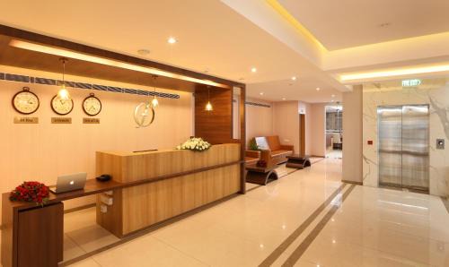 Aluva Hotel | Flora Charishma Residency Aluva