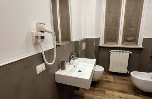 Foligno House | Flora Room