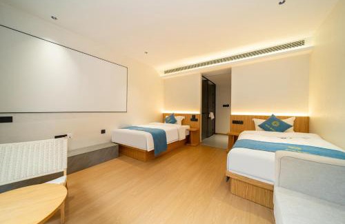 Jingxian Hotel | Floral Luxury Xijiantang B&B