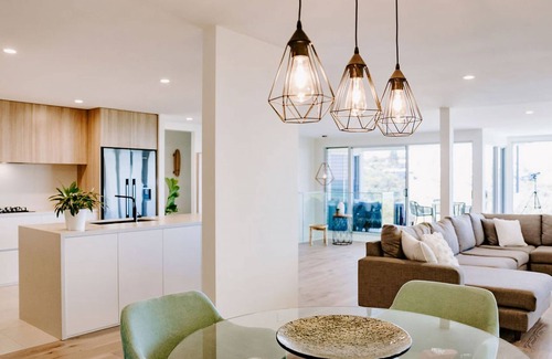 Castaways Beach House | Florence - Castaways Beach