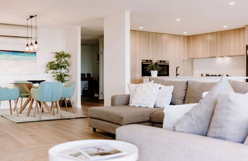Castaways Beach House | Florence - Castaways Beach