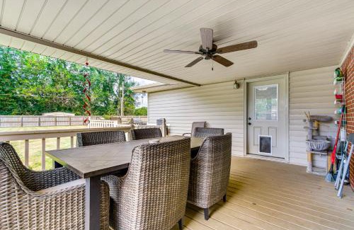 Florence House | Florence Family Home with Dog-Friendly Yard