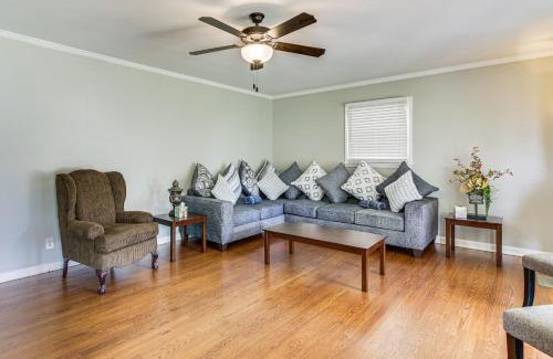 Florence House | Florence Family Home with Dog-Friendly Yard