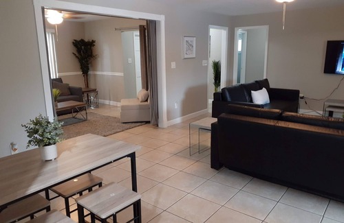Bayshore Gardens House | FLORIDA BEACH PARADISE3: Heated Pool | Sleeps 16