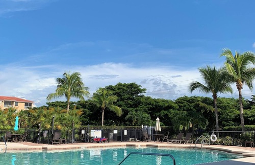 Cypress Lake Condo | Florida Vibes - A Fort Myers Gem- 2 Bedroom Condo.nn