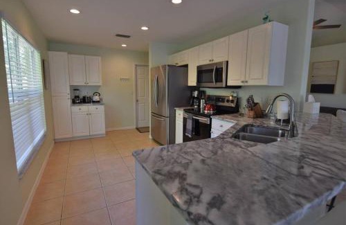 South Sarasota House | Florinda 3bdr/2bth 2car garage with New Pool