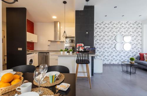 Extramurs Apartment | FLORIT FLATS - Stylish 2 Bedroom AC Wifi Terrace Attic in Valencia Center