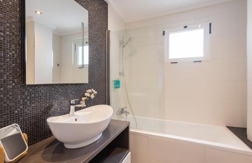 Extramurs Apartment | FLORIT FLATS - Stylish 2 Bedroom AC Wifi Terrace Attic in Valencia Center