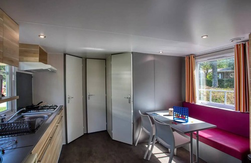 Saint-Vincent-de-Cosse House | Flower Camping Le Tiradou * - Mobil-Home Comfort O'Hara Wood 27,50m2 (2 bedrooms) + Integrated terrace 7,30m2 4 people