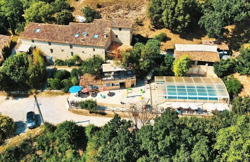 Esparron-de-Verdon Ski Chalet | Flower Camping La Beaume * - Chalet Pili-pili Bois 32m2 CONFORT 3 bedrooms + semi-covered terrace 7 people