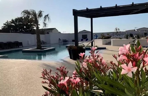 Kerroch House | Flower Camping La Pointe du Talud * - Mobile home Standard MERCURE 27m2 - 2 bedrooms + semi-covered terrace 11m2 5 people