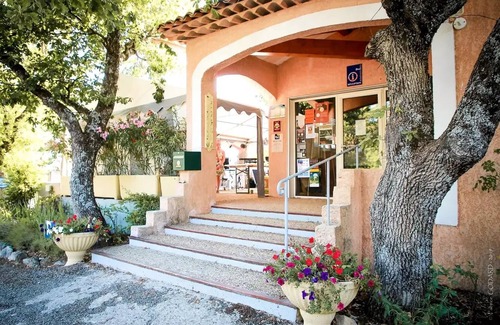 Banon House | Flower Camping le Epi Bleu * - Mobile home Comfort 30m2 (3 bedrooms) + covered terrace 10m2 6 people