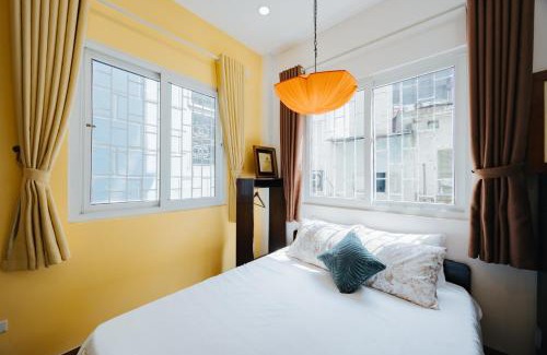 Hai Ba Trung Apartment | Flower Homestay-City Center-Cozy-Entire house-2brs-5beds