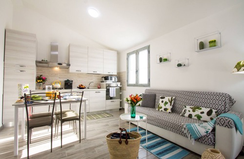 Tertenia House | Flower house - Charming cottage 500 meters from the beach