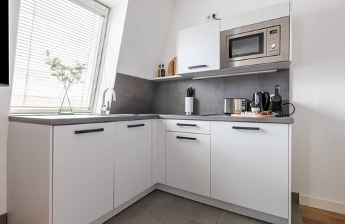 Mitte Apartment | FLOWER´s by Limehome