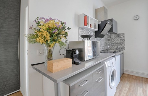 Vitry-sur-Seine Apartment | Flower's Power - Appt pour 2