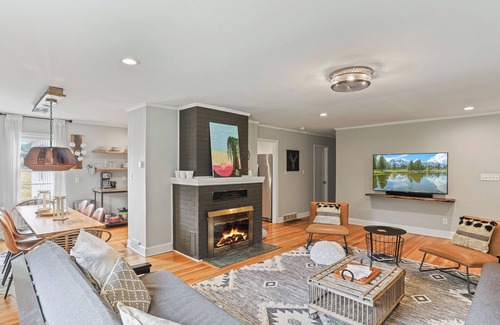 Candler House | Flowing meadow, Hot Tub, Peaceful setting, King bed, Inviting shower, parkway