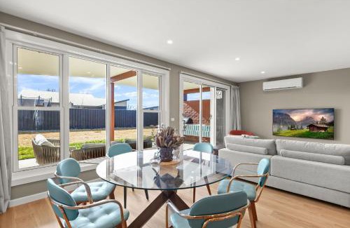 Jindabyne House | Floyd & Elton