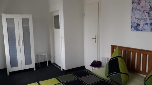 Neuhausen Apartment | Flussblick