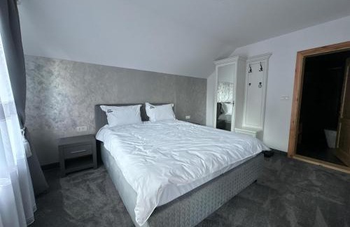 Cozanesti Cabin | Foisorul Codrilor