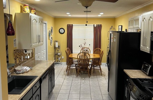 Foley House | Foley. 20 mins to beaches, close to Tanger Outlet, Owa, sports complex