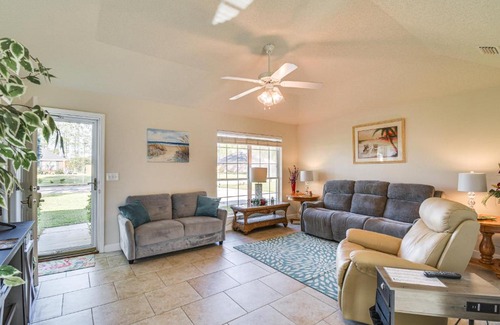 Foley House | Foley Getaway with Fenced Yard - 13 Mi to Beaches!