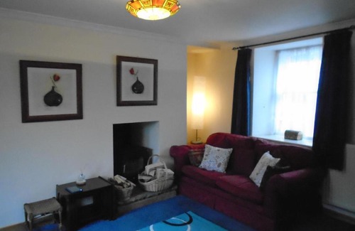 Leven House | Folly Cottage