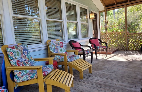 Folly Beach House | "FOLLY'S BEST KEPT SECRET"~ 4 MINUTE WALK TO THE BEACH! ~ 2 bed/2 bath