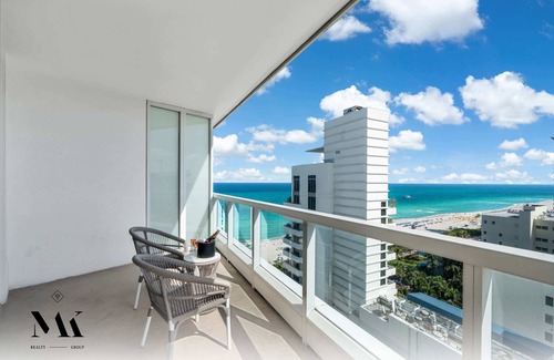Seybold Apartment | FontaineBleau | Balcony w/Ocean + Bay/City View