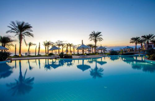 Zafarana Villa | For Elite Families- LA VISTA 5 Seafront 265m Luxury Villa