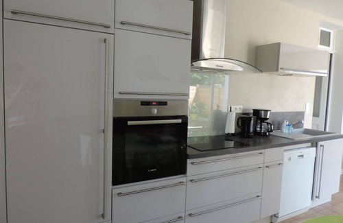 La Rochelle House | For rent in La Rochelle Cozy renovated single storey house.