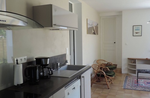 La Rochelle House | For rent in La Rochelle Cozy renovated single storey house.